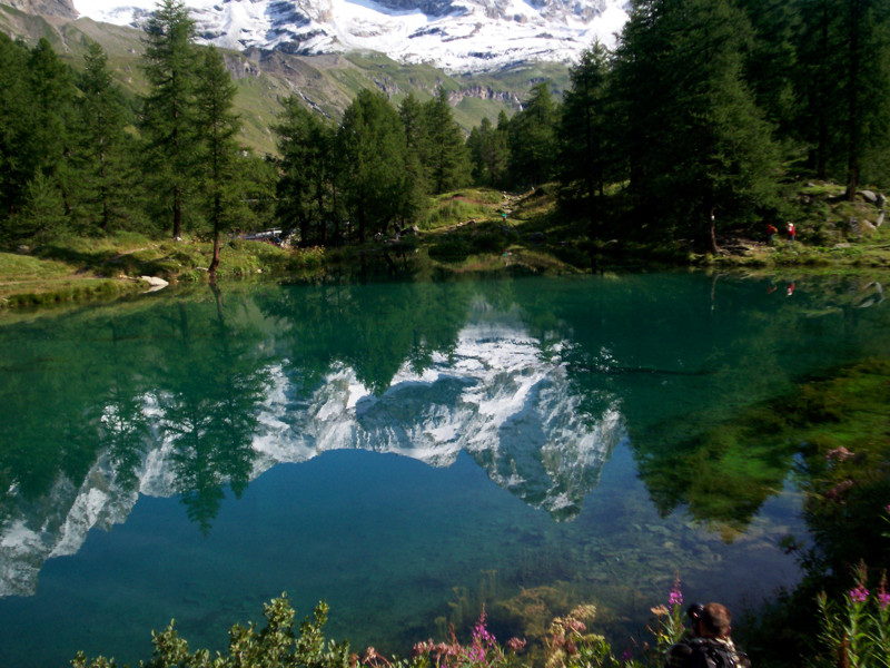 La montagna ed il lago pi belli del mondo